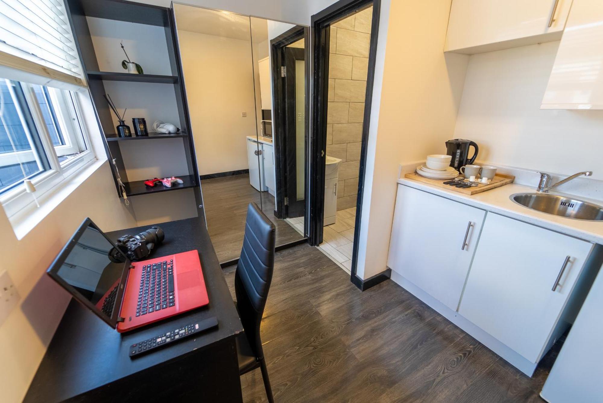 Stay Sa Equipped Studios Next To Uob And Qe! Birmingham Pokoj fotografie